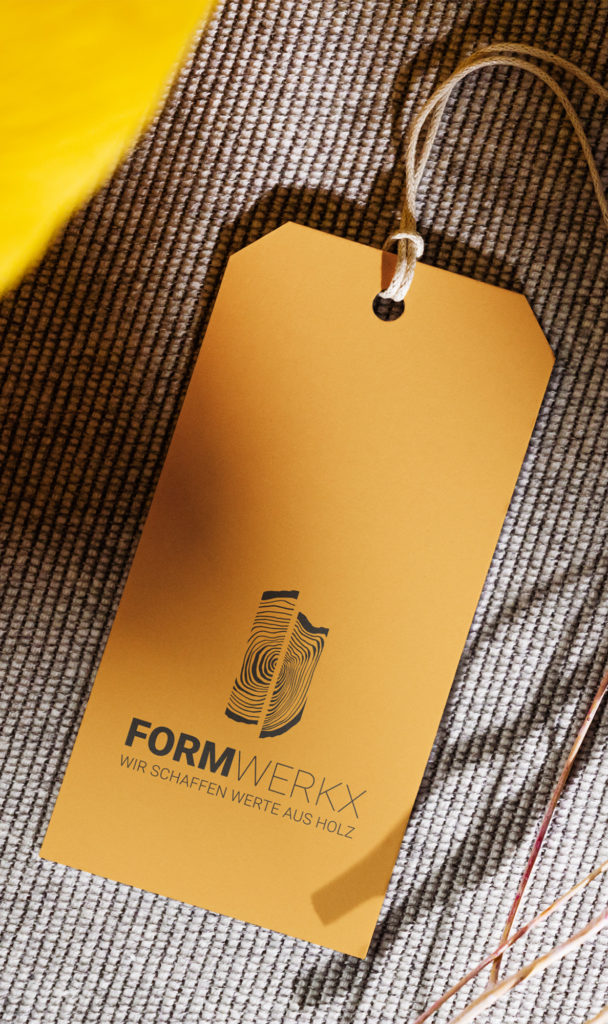 Anhänger mit FormWerkX-Logo